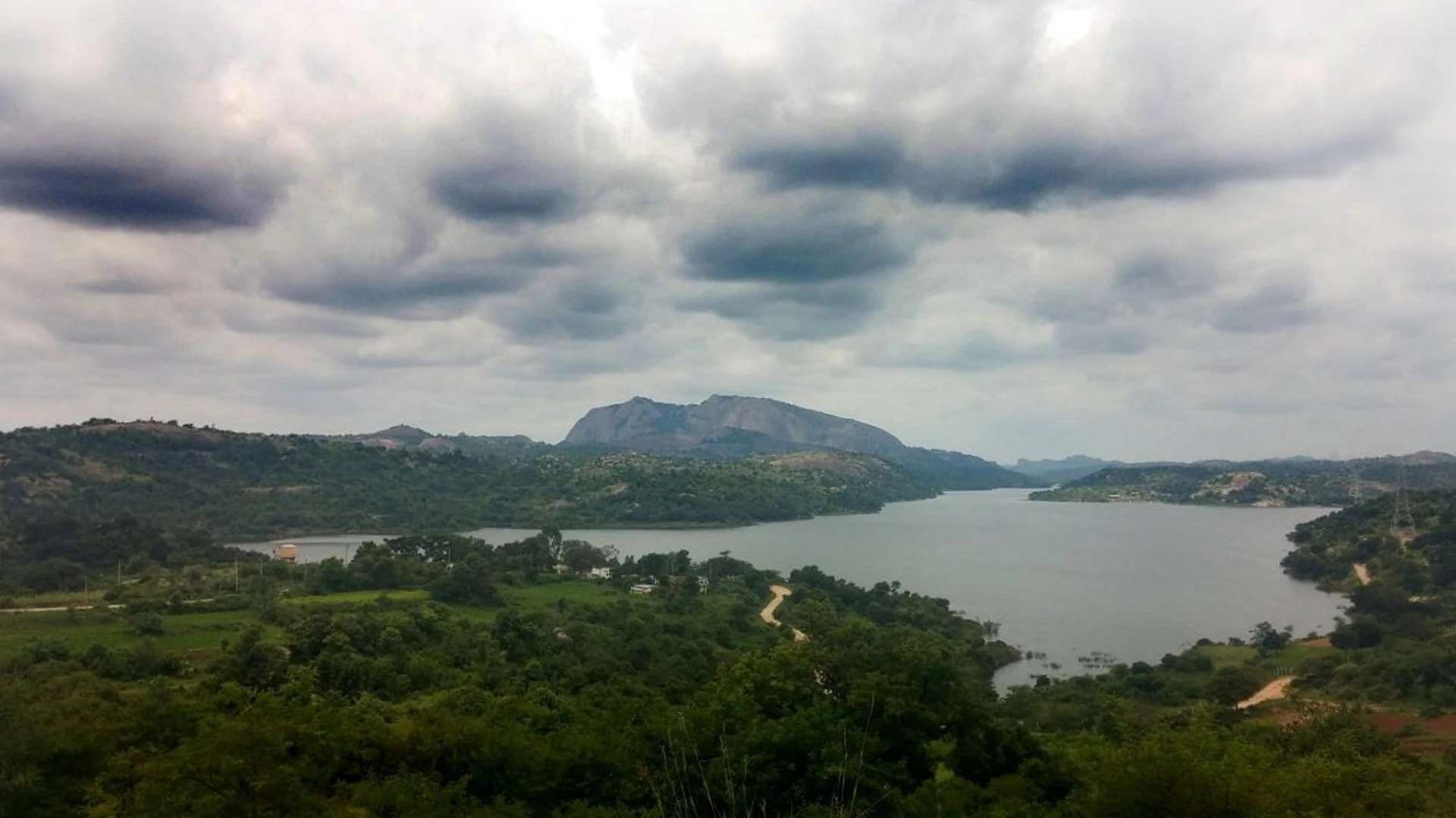 Manchanabele Dam